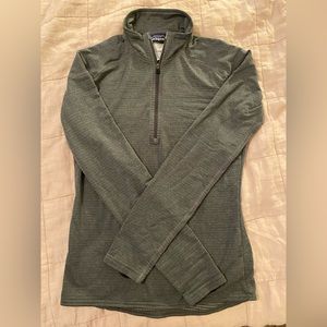 Men’s Gray XS Lightweight Patagonia Pullover